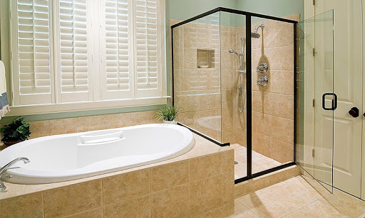 «Как сделать маленькую ванную комнату просторней» - статья на сайте интернет-магазина Квадрат-НСК